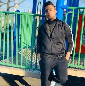 Meet your Posher, Hamza